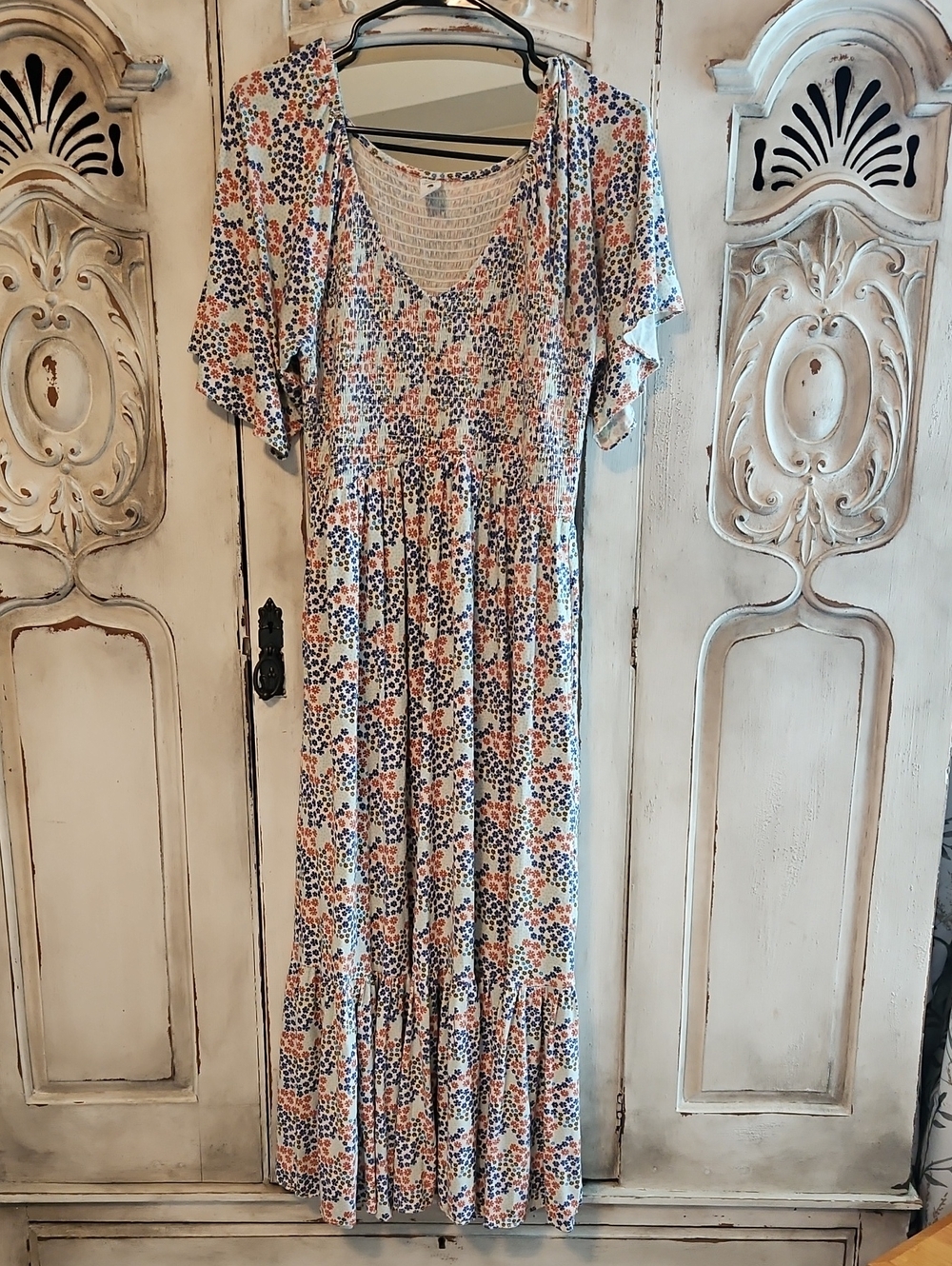 Kate Quinn Women's Flutter Sleeve Smocked Midi Dress Medium Bamboo Floral